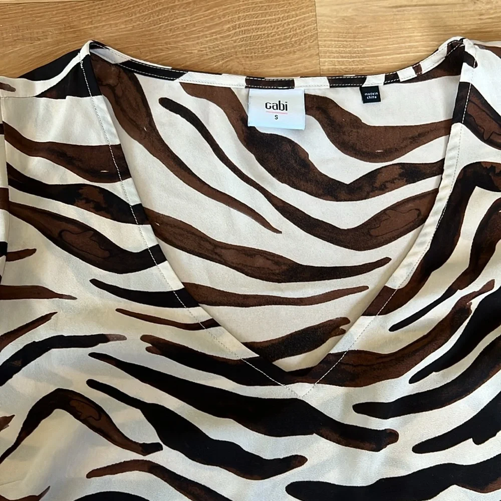 Cabi Animal Print Blouse_15